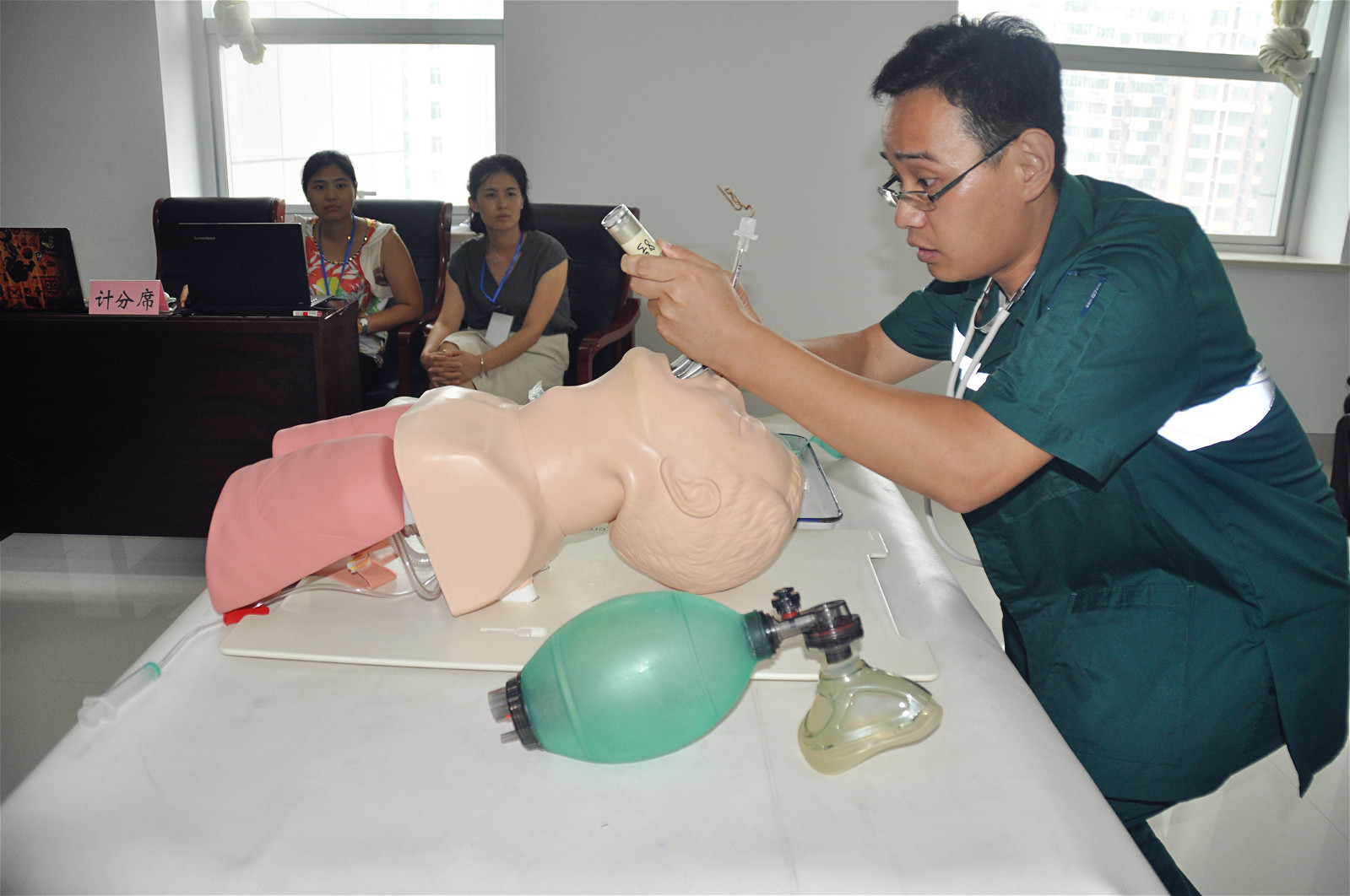 222高鹏插管_meitu_2.jpg 222高鹏插管_meitu_2.jpg