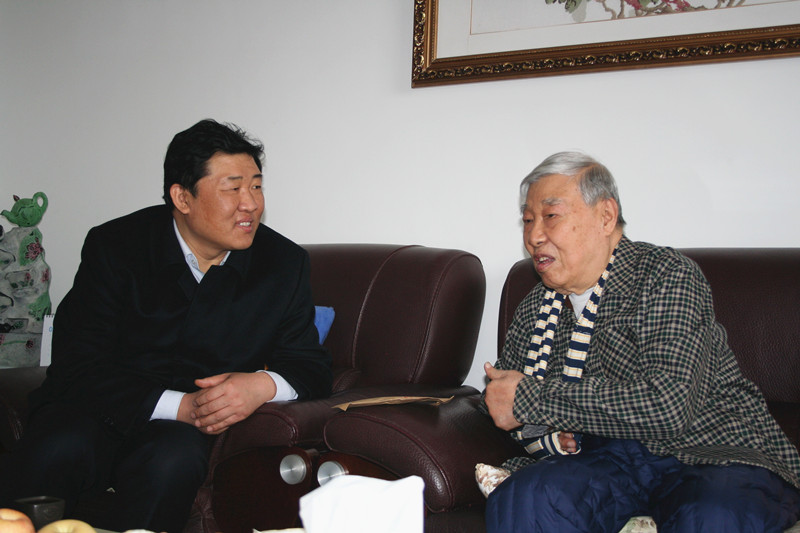 【医院党组关心退休老干部材料】