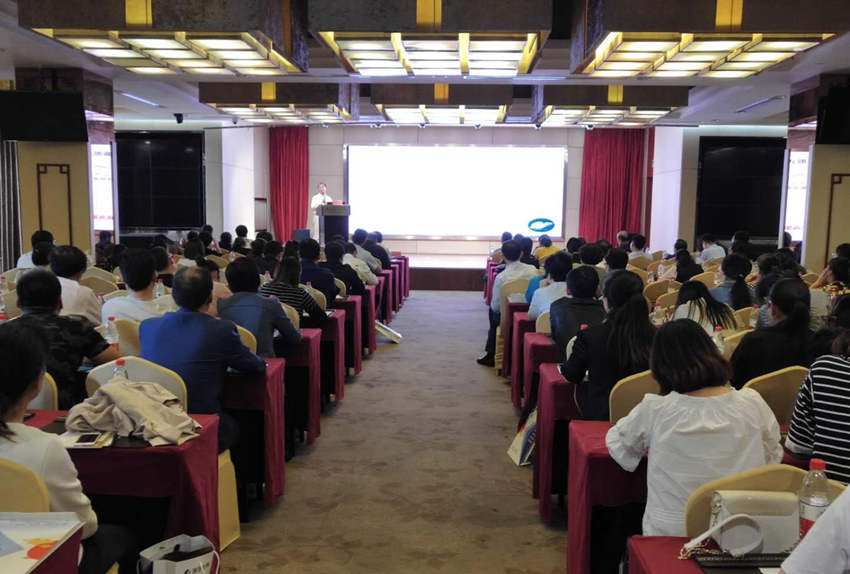 会场.jpg 会场.jpg