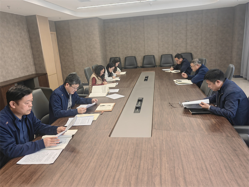 戴 丁.jpg 戴 丁.jpg